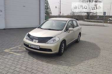 Nissan TIIDA  2007