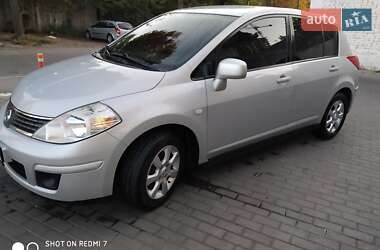 Nissan TIIDA  2008