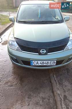 Nissan TIIDA 2007