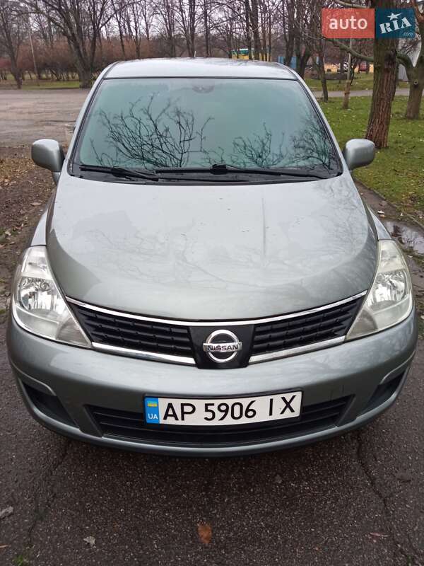 Легковые Nissan TIIDA