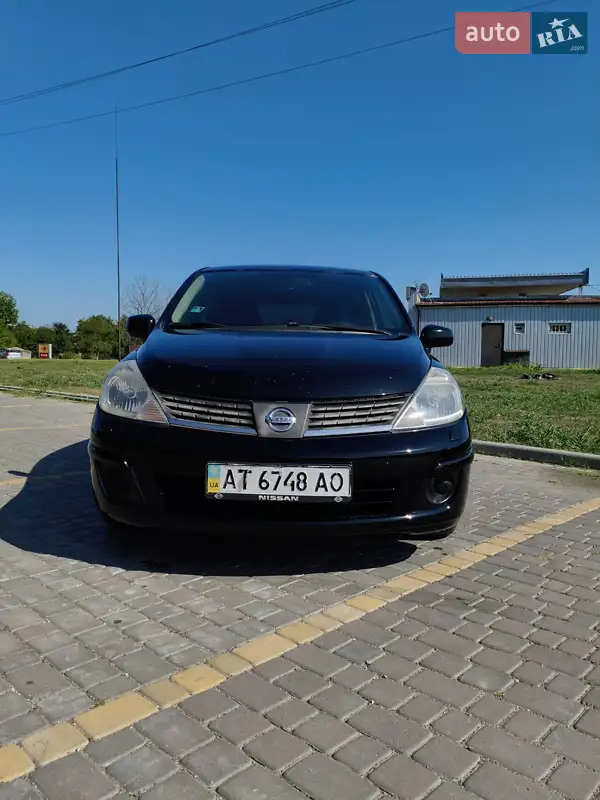 Nissan TIIDA