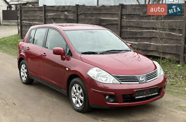 Nissan TIIDA 2008