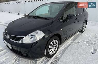 Nissan TIIDA  2008