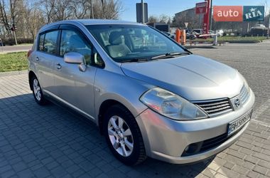 Nissan TIIDA  2006