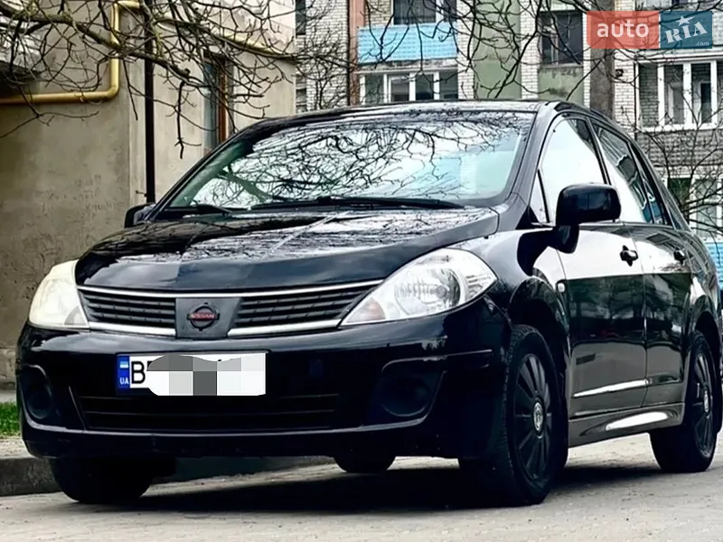 Nissan TIIDA