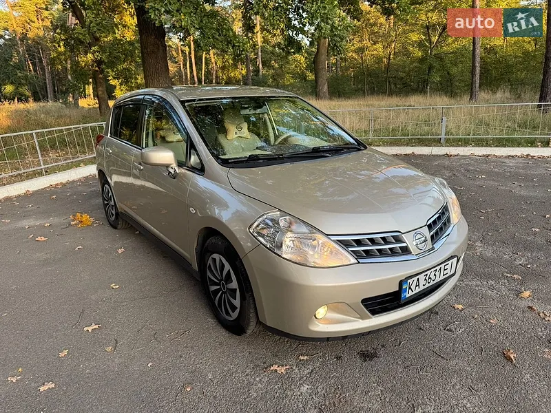 Nissan TIIDA