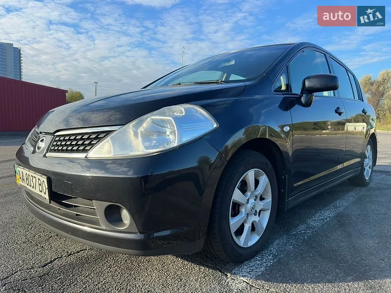 Nissan TIIDA 2007