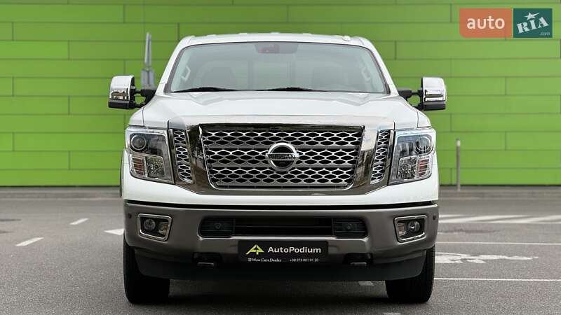 Nissan Titan