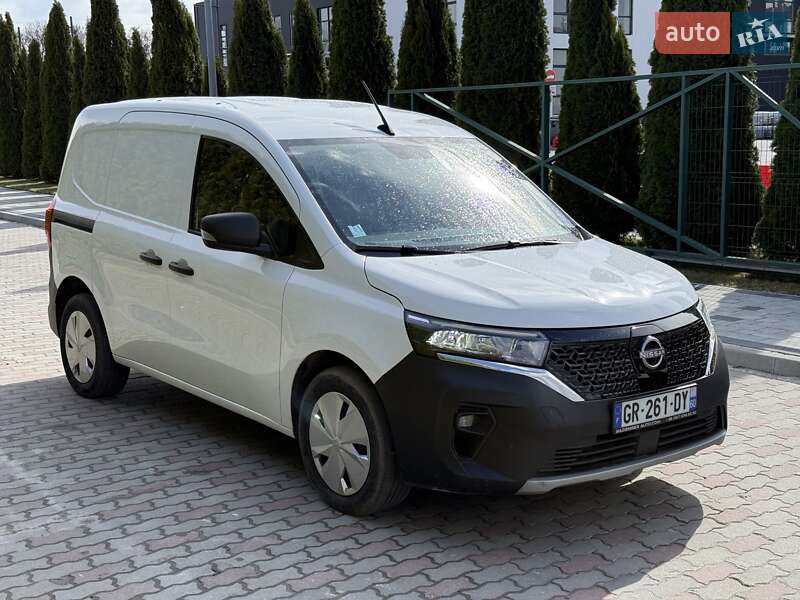 Nissan Townstar Van