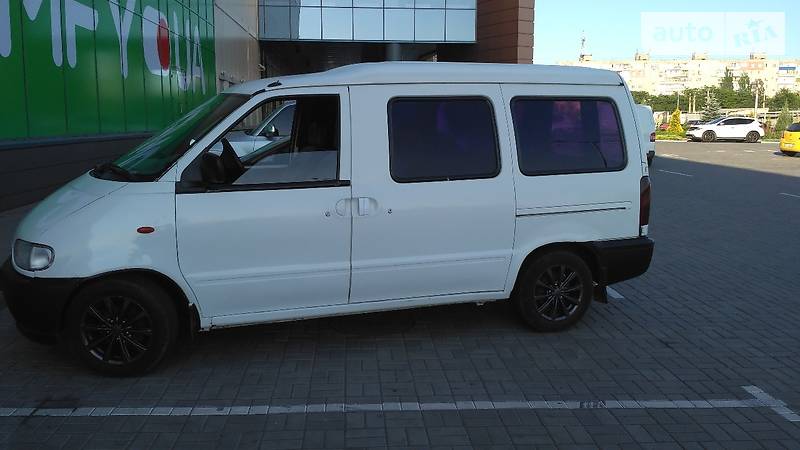 Nissan Vanette 2000 года