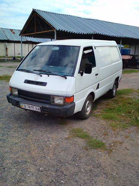 Nissan Vanette 1988 года