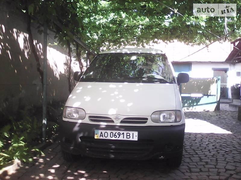 Nissan Vanette 2000 года