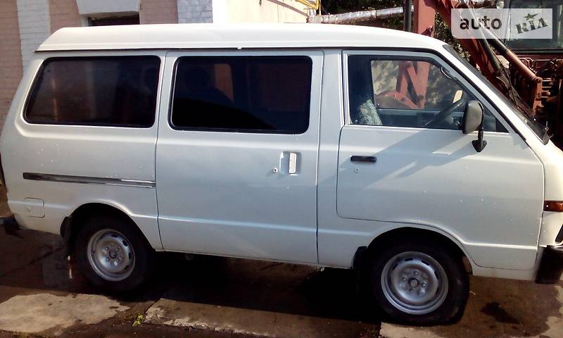 Nissan Vanette 1993 года