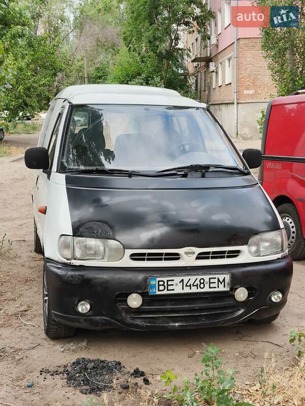 Грузовой фургон Nissan Vanette