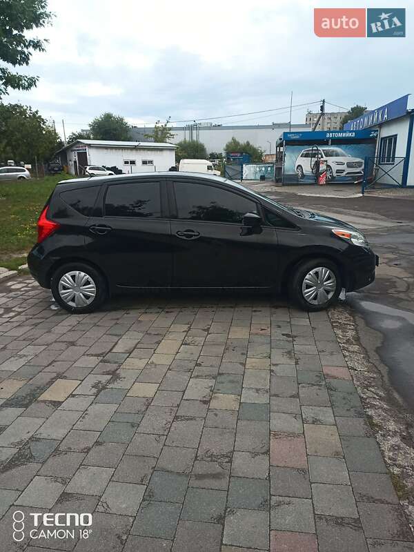 Хэтчбек Nissan Versa Note 2015 в Львове