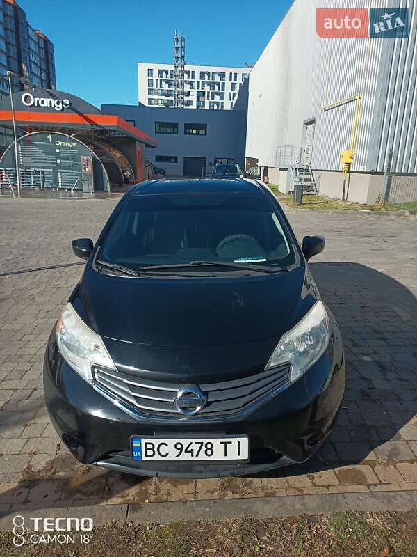 Хэтчбек Nissan Versa Note 2015 в Львове