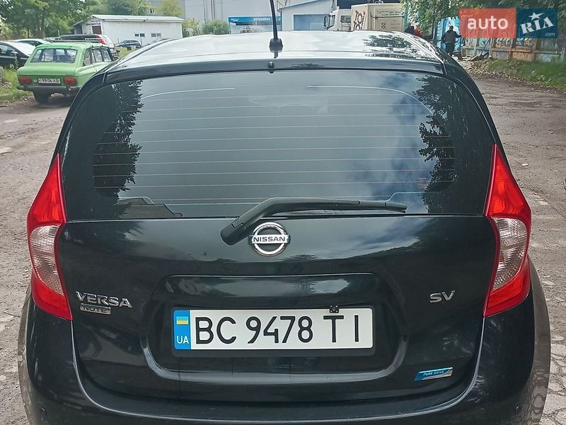 Хэтчбек Nissan Versa Note 2015 в Львове