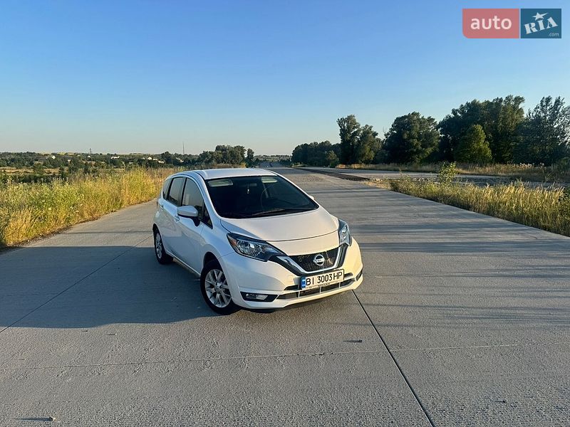 Хэтчбек Nissan Versa Note 2017 в Решетиловке