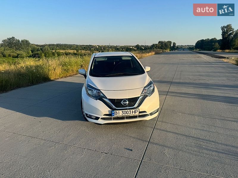 Хэтчбек Nissan Versa Note 2017 в Решетиловке