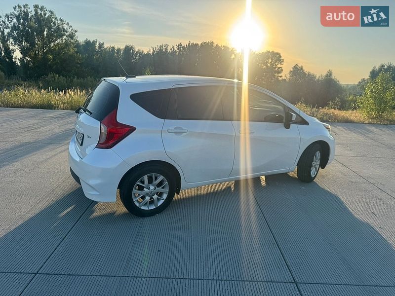Хэтчбек Nissan Versa Note 2017 в Решетиловке
