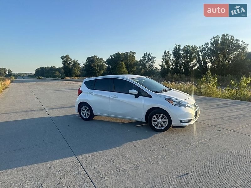 Хэтчбек Nissan Versa Note 2017 в Решетиловке