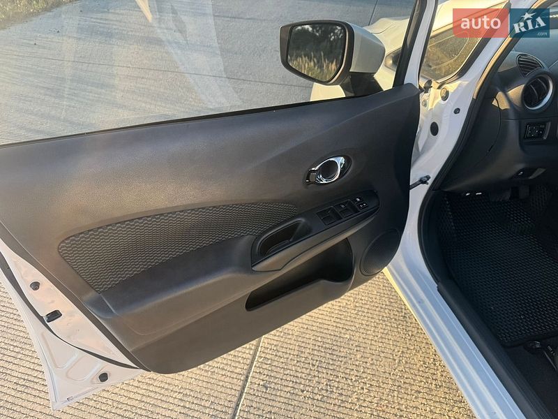 Хэтчбек Nissan Versa Note 2017 в Решетиловке
