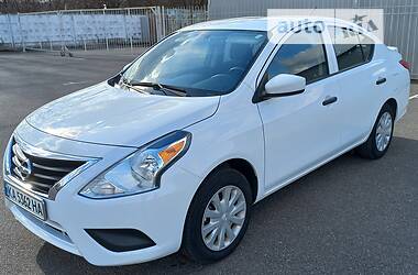 Nissan Versa  2018