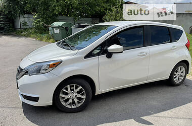 Nissan Versa SV 2018