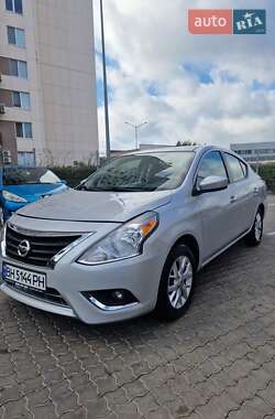 Nissan Versa 2018