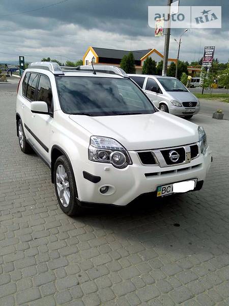 Nissan X-Trail 2011 года