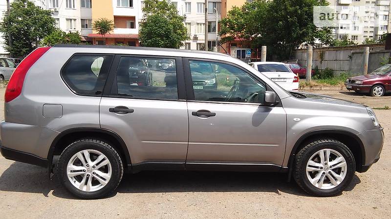 Nissan X-Trail 2011 года