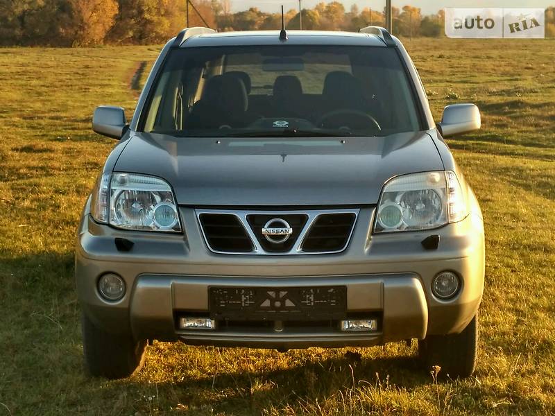 Nissan X-Trail 2002 года