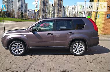 Nissan X-Trail  2011