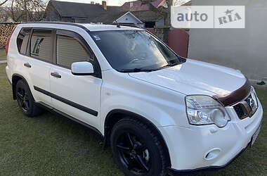 Nissan X-Trail  2010