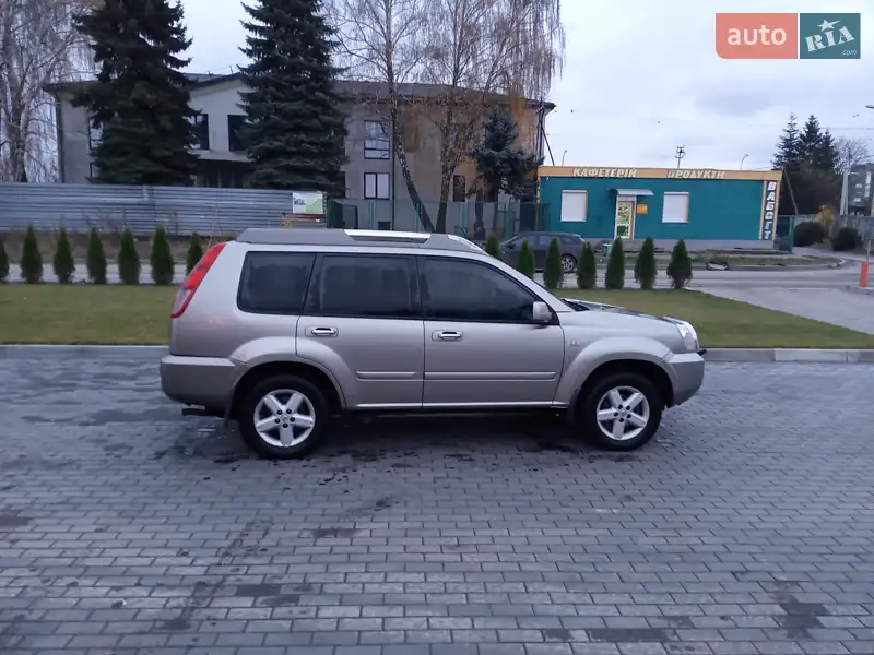 Nissan X-Trail