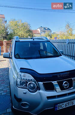 Nissan X-Trail  2011