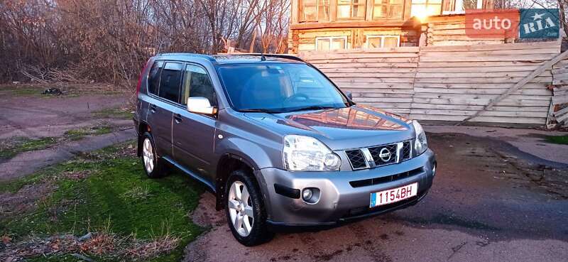 Nissan X-Trail 2008 року в Сумах