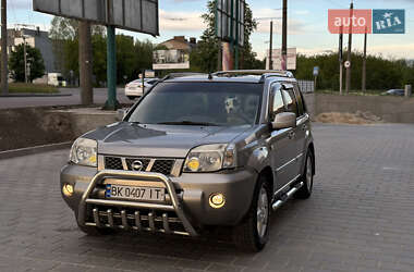 Nissan X-Trail 2004