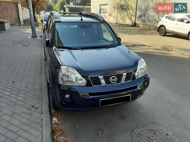 Легковые Nissan X-Trail