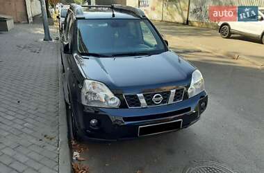Nissan X-Trail  2010