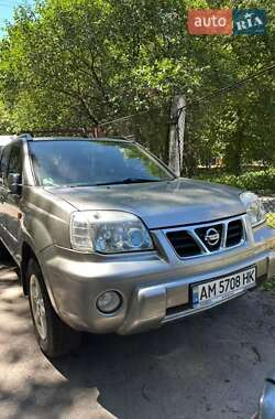 Nissan X-Trail  2003