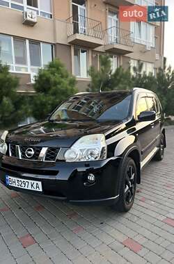 Nissan X-Trail  2010
