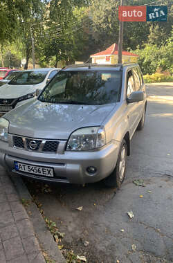 Nissan X-Trail  2004