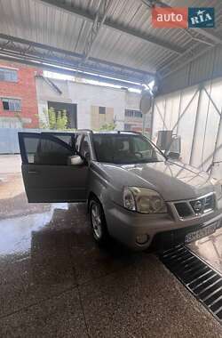 Nissan X-Trail  2003