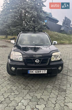 Nissan X-Trail  2002
