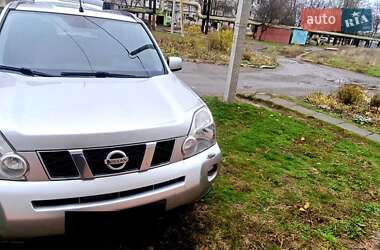 Nissan X-Trail  2010