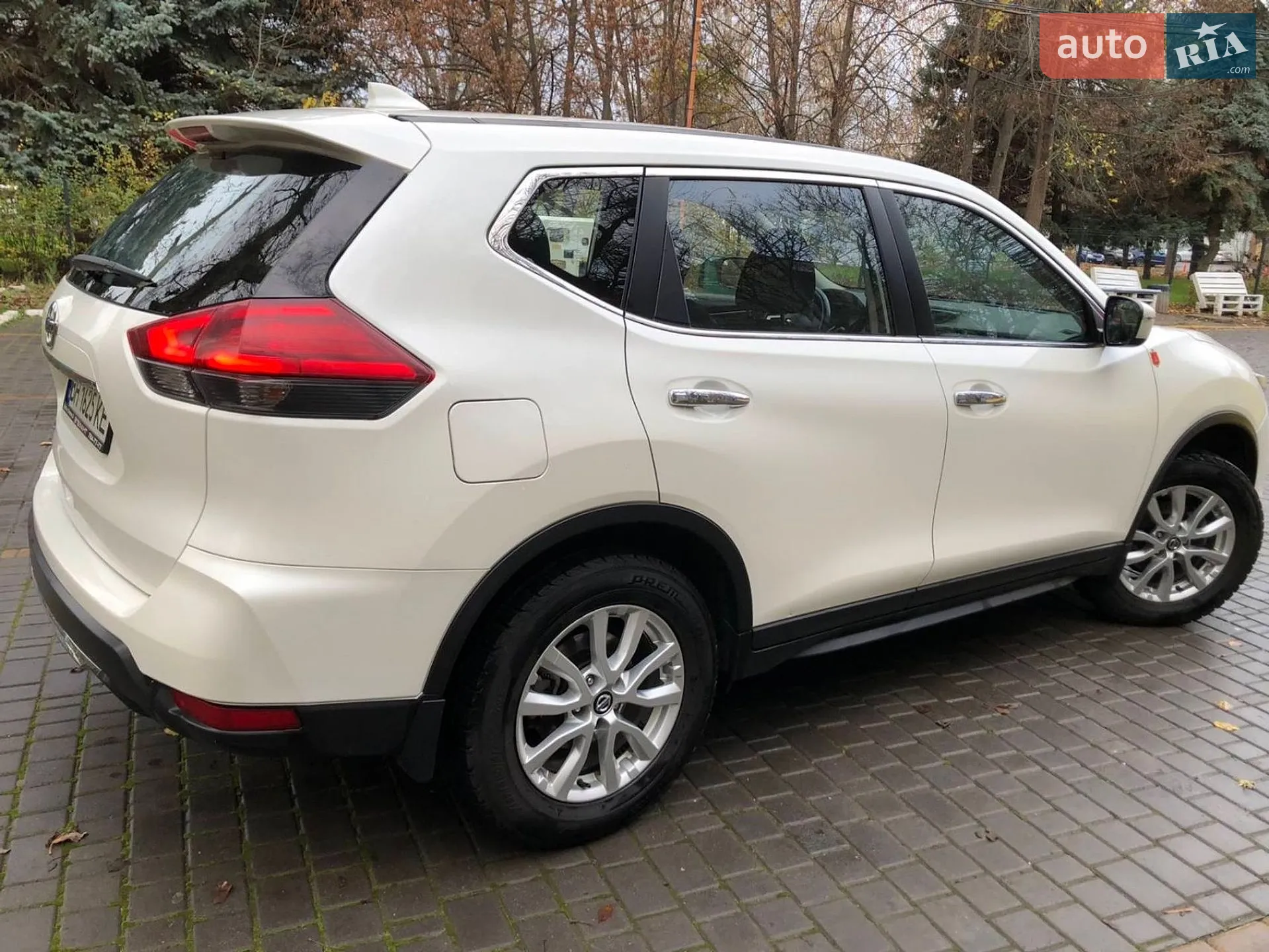 Nissan X-Trail 2019 VIN JN1TAAT32U0101051 фото оголошення 4 з 9