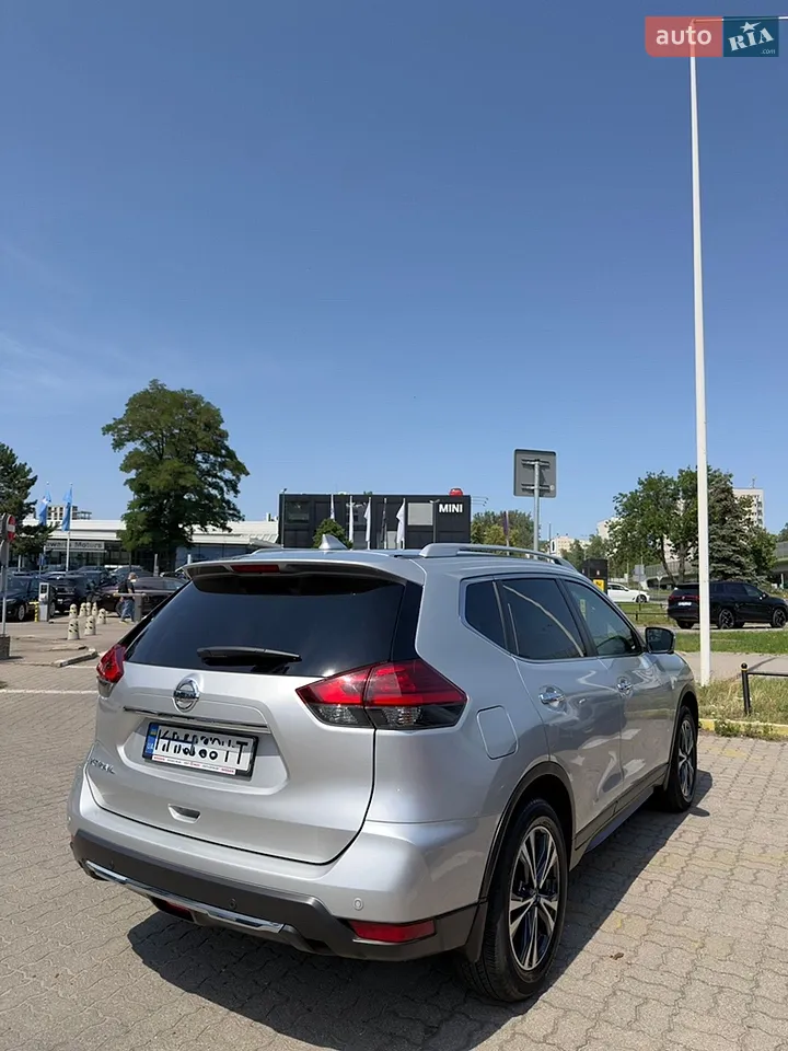 2018 Volkswagen Touareg - мініатюра 4