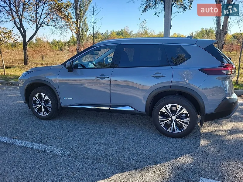Nissan X-Trail 2025