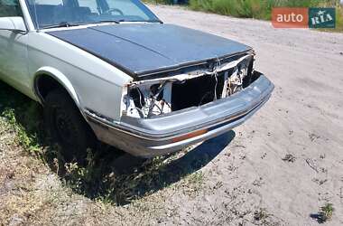 Oldsmobile Cutlass  1988